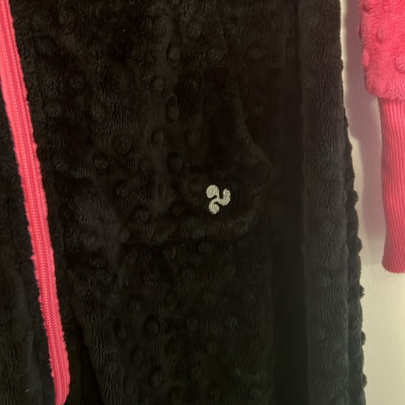 Triple Flip Black Onsie | size 5 - Picture 4 of 10